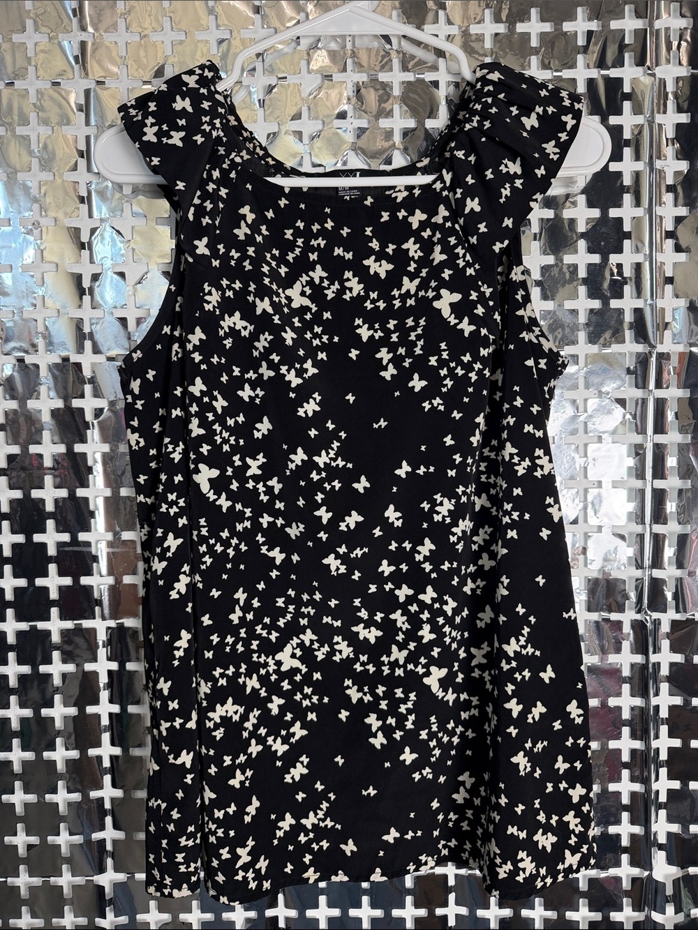 XXI Black & White Butterfly Print Sleeveless Blouse